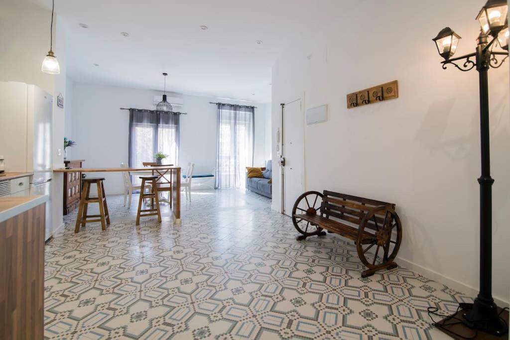 Cozy Flat In City Center Feel The Vibe Selfcheckin Валенсия Экстерьер фото